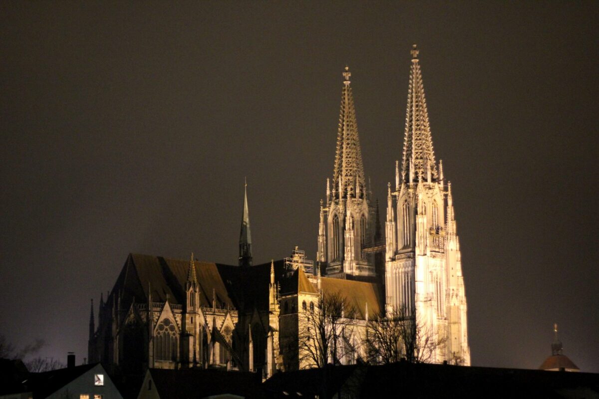 Regensburg cathedral from northeast